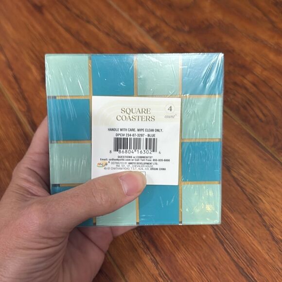 NWT Bullseye’s Playground Square Drink Coasters (4) Count Blue Checkered - Picture 5 of 5